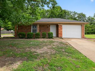 1501 Shady Lane, Seagoville, TX 75159