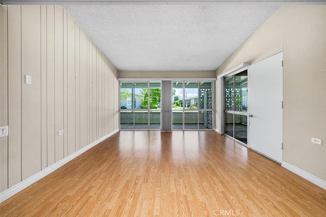 1562 Golden Rain Road 44D M2, Seal Beach, CA 90740