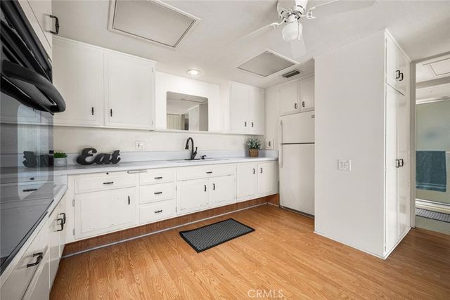 1562 Golden Rain Road 44D M2, Seal Beach, CA 90740