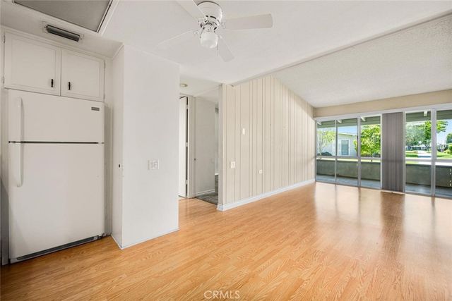 1562 Golden Rain Road 44D M2, Seal Beach, CA 90740