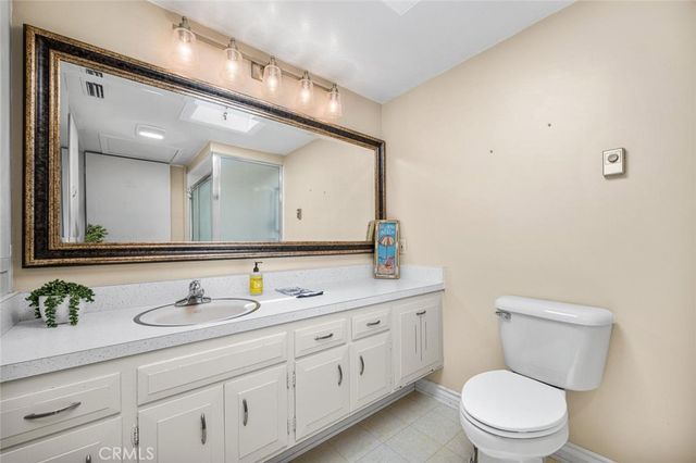 1562 Golden Rain Road 44D M2, Seal Beach, CA 90740