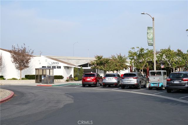 1562 Golden Rain Road 44D M2, Seal Beach, CA 90740