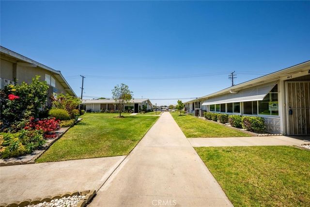 1562 Golden Rain Road 44D M2, Seal Beach, CA 90740