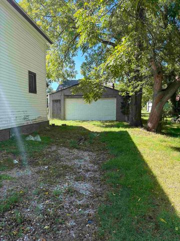1986 Howard Avenue, Flint, MI 48503