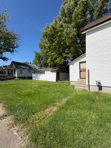 1986 Howard Avenue, Flint, MI 48503