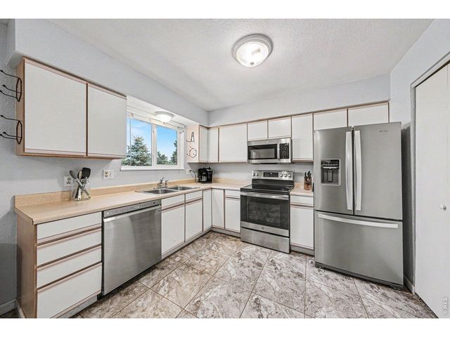 2056 S Colorado Ave, Loveland, CO 80537