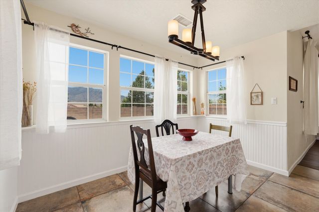2597 Sandia Loop NE, Rio Rancho, NM 87144