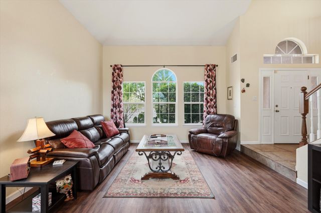 2597 Sandia Loop NE, Rio Rancho, NM 87144