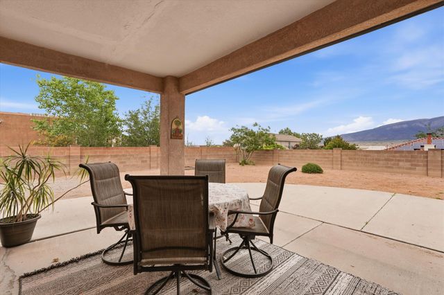 2597 Sandia Loop NE, Rio Rancho, NM 87144