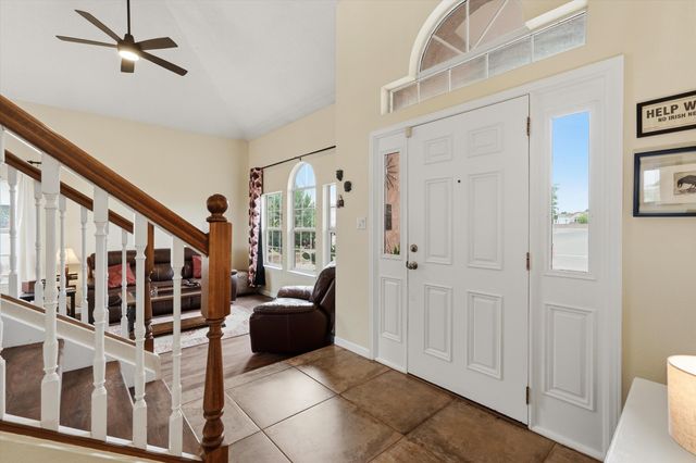 2597 Sandia Loop NE, Rio Rancho, NM 87144