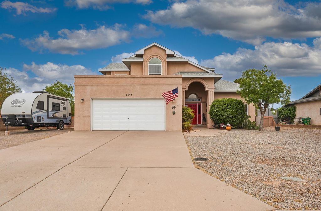 2597 Sandia Loop NE, Rio Rancho, NM 87144