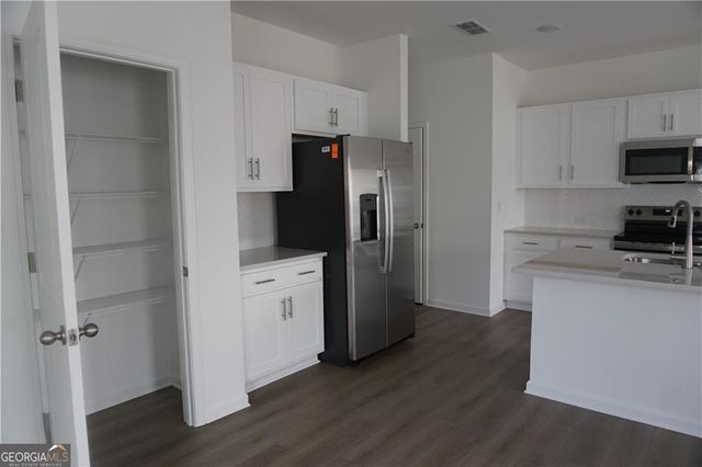 6727 Armonia Drive, Mableton, GA 30126