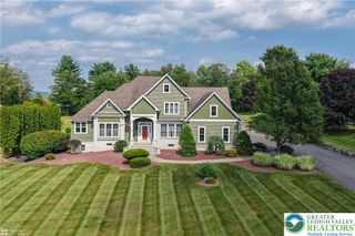 143 Indian Spring Drive, Stroudsburg, PA 18360
