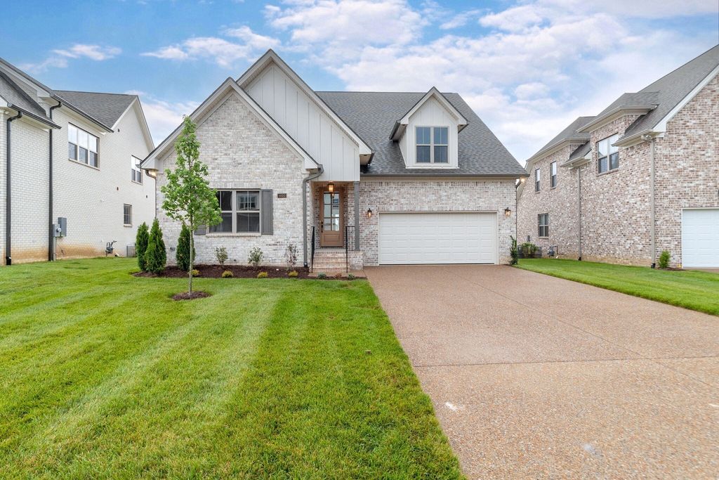 1022 Gadwall Ln, Spring Hill, TN 37174
