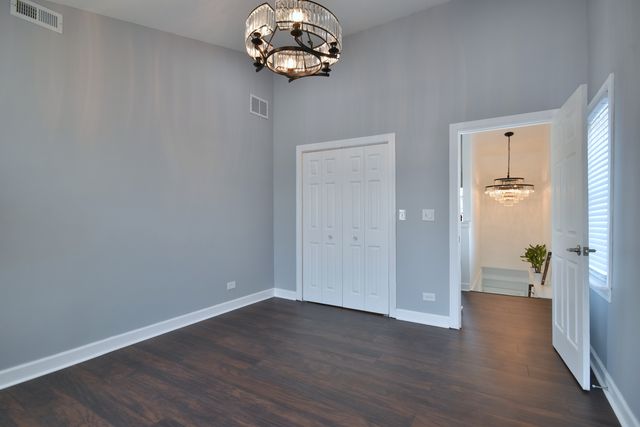 8211 W Grand Avenue, River Grove, IL 60171