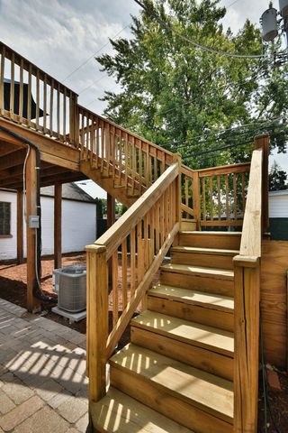 8211 W Grand Avenue, River Grove, IL 60171