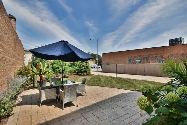 8211 W Grand Avenue, River Grove, IL 60171