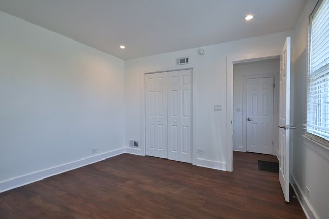 8211 W Grand Avenue, River Grove, IL 60171
