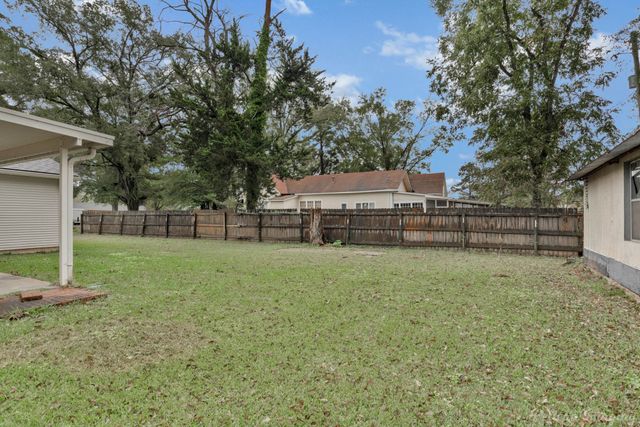 101 W Jefferson Avenue, Haughton, LA 71037
