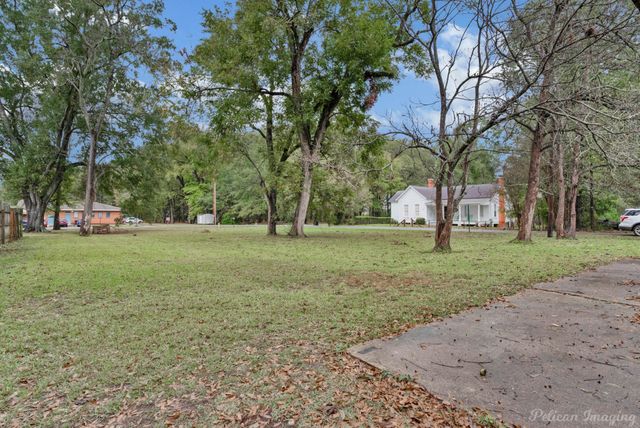 101 W Jefferson Avenue, Haughton, LA 71037