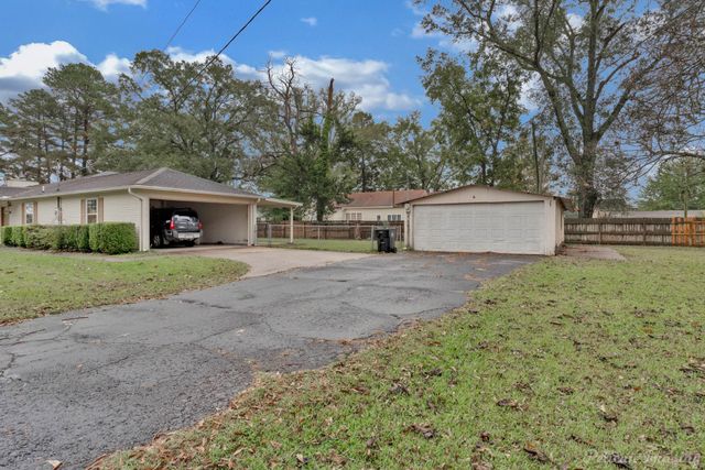 101 W Jefferson Avenue, Haughton, LA 71037