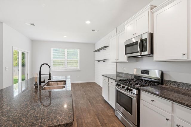 9773 Roseberry, Ladson, SC 29456