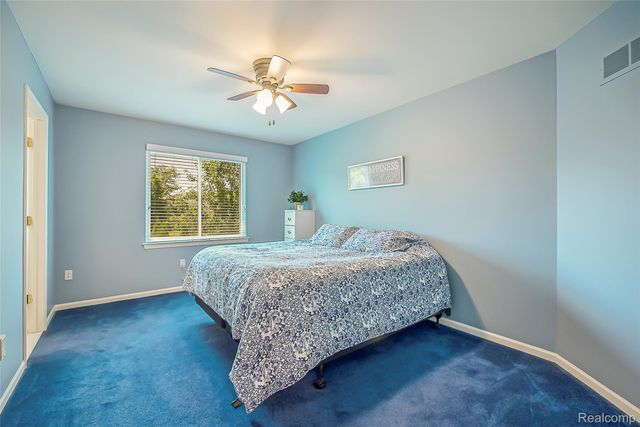 1162 Gentry Drive, South Lyon, MI 48178