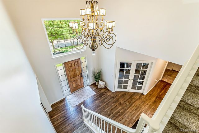 1162 Gentry Drive, South Lyon, MI 48178