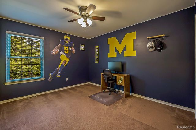 1162 Gentry Drive, South Lyon, MI 48178