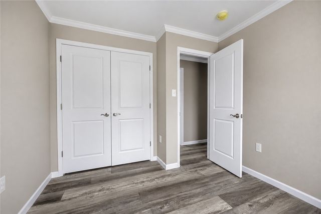 121 Robert Gray Avenue, Tiverton, RI 02878