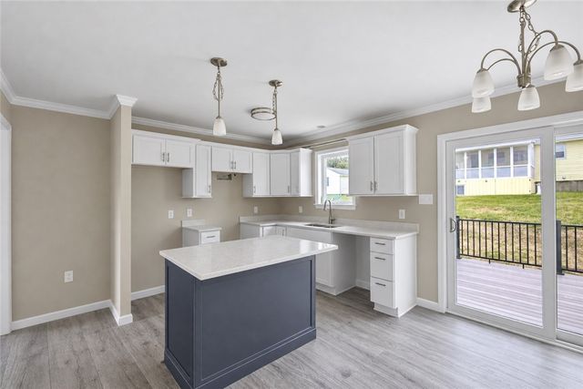 121 Robert Gray Avenue, Tiverton, RI 02878