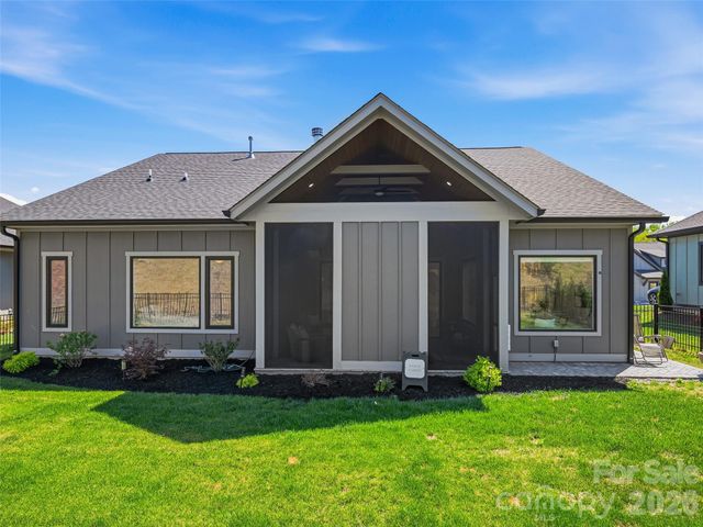 317 Avery Trail Drive, Arden, NC 28704