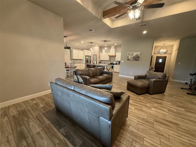 6188 County Road 913, Godley, TX 76044