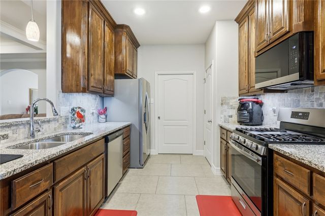 2210 Diamond Dr, Corpus Christi, TX 78414