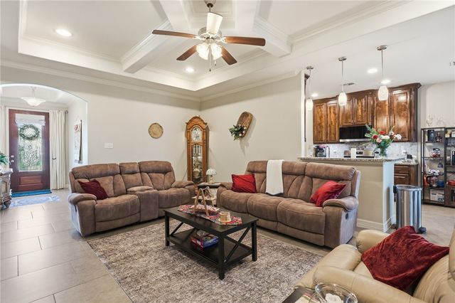 2210 Diamond Dr, Corpus Christi, TX 78414