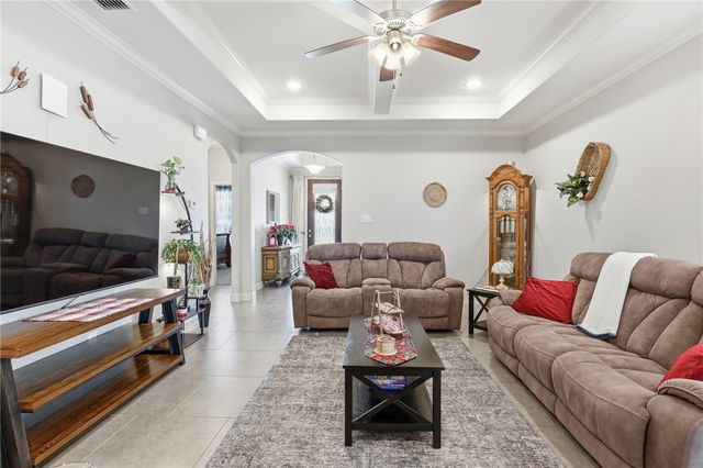 2210 Diamond Dr, Corpus Christi, TX 78414