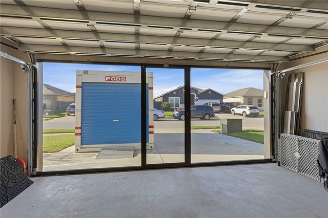 2210 Diamond Dr, Corpus Christi, TX 78414