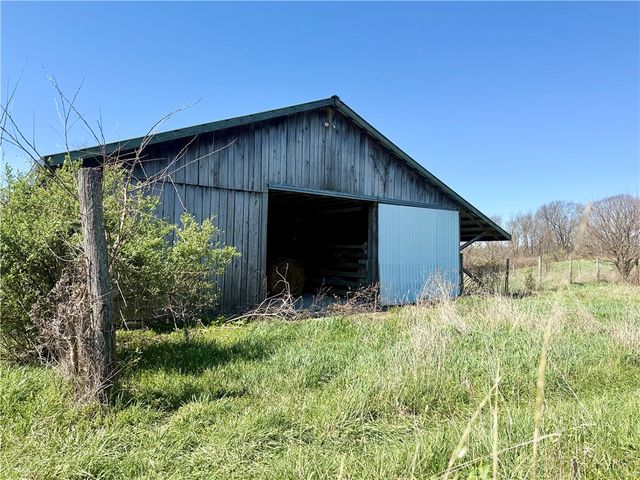 118 Hill Farm Rd, Dunbar, PA 15431