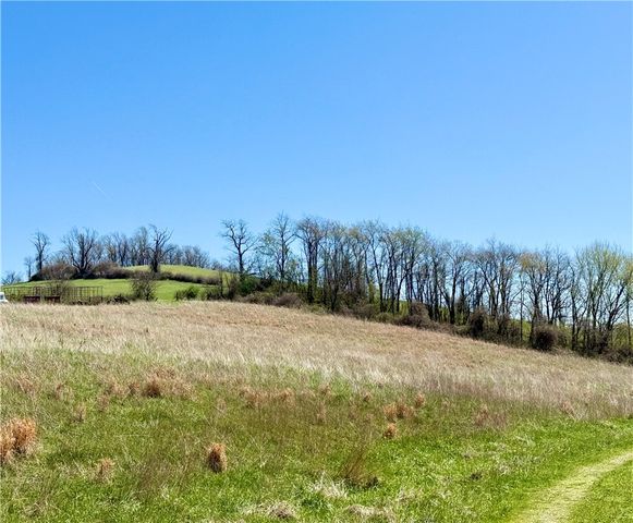 118 Hill Farm Rd, Dunbar, PA 15431