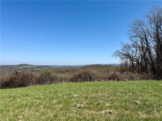 118 Hill Farm Rd, Dunbar, PA 15431