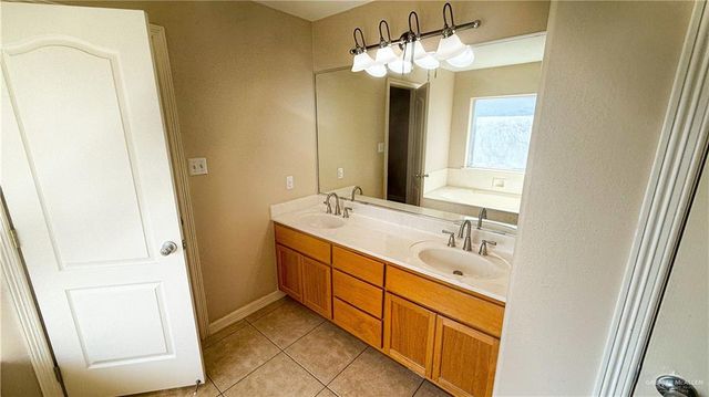 4124 Blackhawk Street, Edinburg, TX 78539