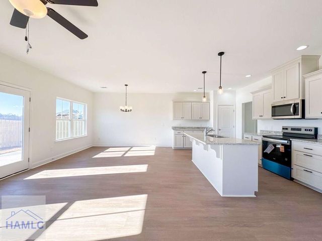 232 Boundary Hall Way, Hinesville, GA 31313