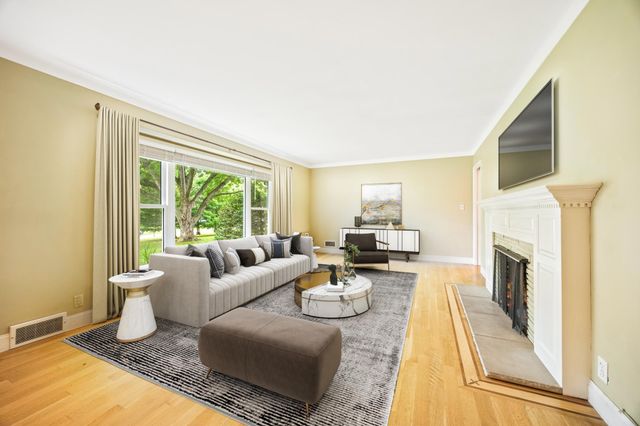 3200 Chase Drive, Hopkins, MN 55305