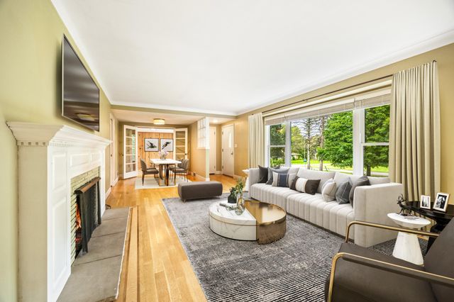 3200 Chase Drive, Hopkins, MN 55305