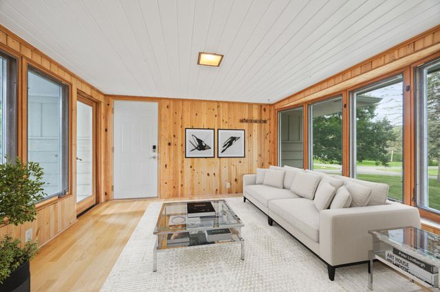 3200 Chase Drive, Hopkins, MN 55305