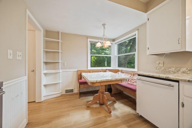 3200 Chase Drive, Hopkins, MN 55305