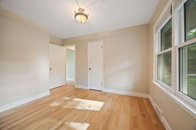 3200 Chase Drive, Hopkins, MN 55305