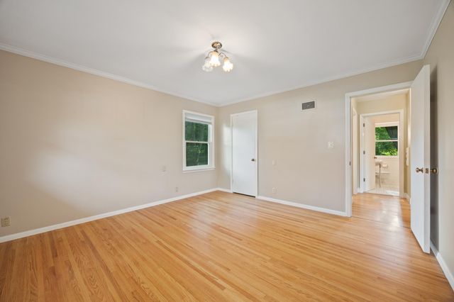 3200 Chase Drive, Hopkins, MN 55305