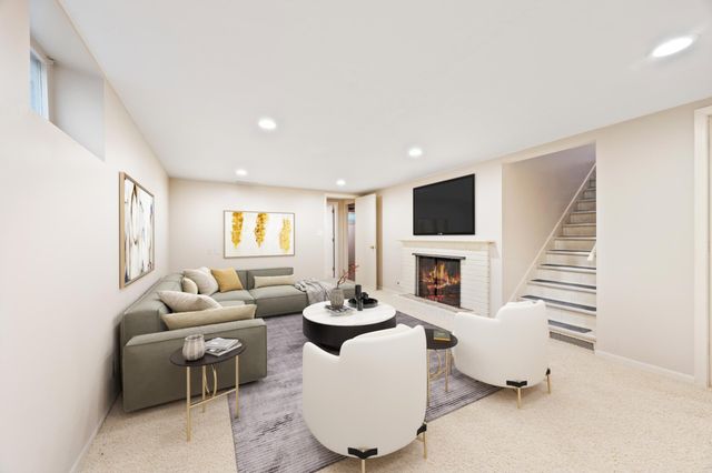 3200 Chase Drive, Hopkins, MN 55305