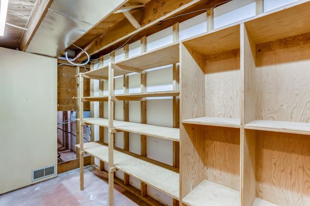 3200 Chase Drive, Hopkins, MN 55305